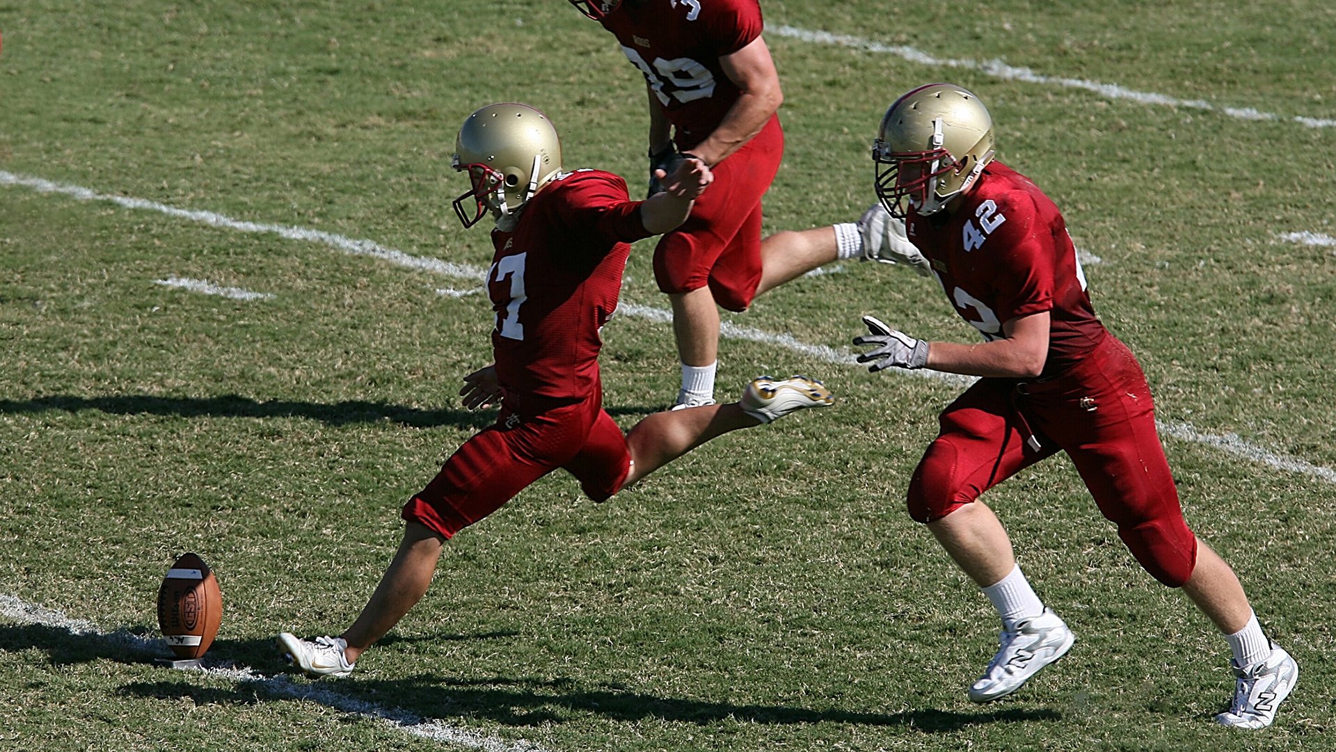 速度滑冰世锦赛激战正酣 新星闪耀打破纪录