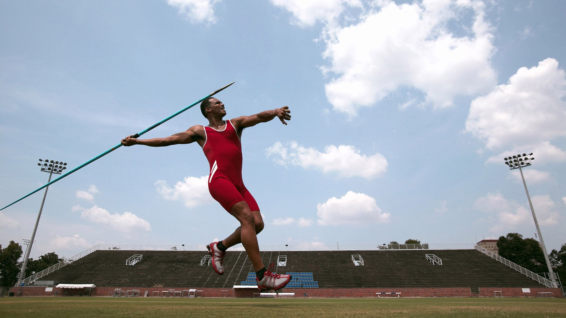 战术分析揭示胜利密码，深度解析关键比赛中的制胜策略