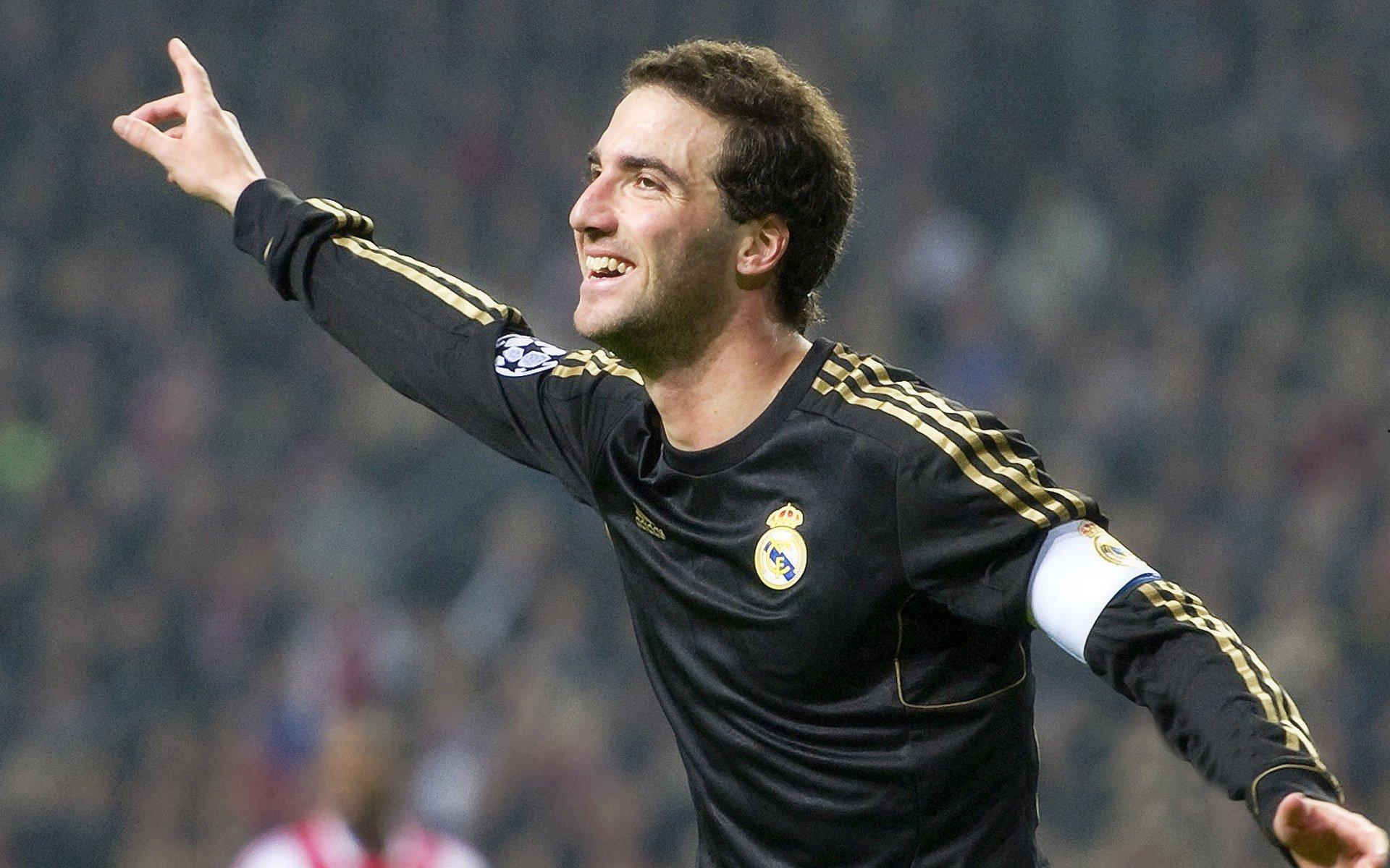 真兄弟！弗朗西斯亲笔信首度公开，深情回忆火箭选中姚明前夜，我们注定改变彼此