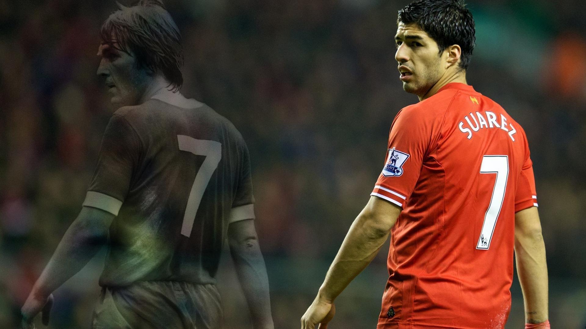 奥尔莫回应外界纷争,专注赛场未感风波,坦言巴萨关注度永存聚光灯下